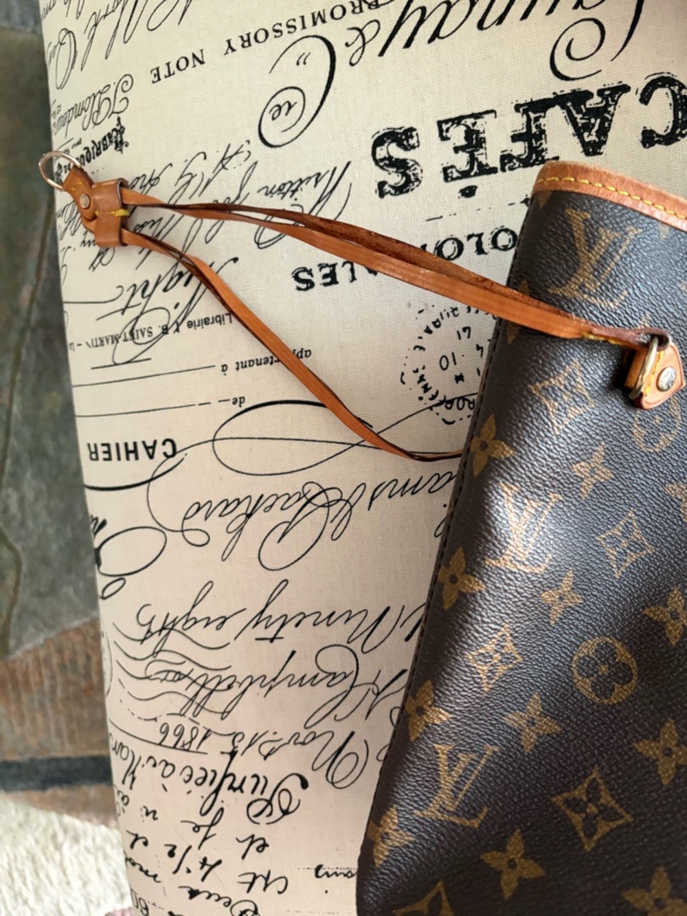Louis Vuitton Monogram Brown Tote with Tan Trim.  MM - Picture 5 of 12